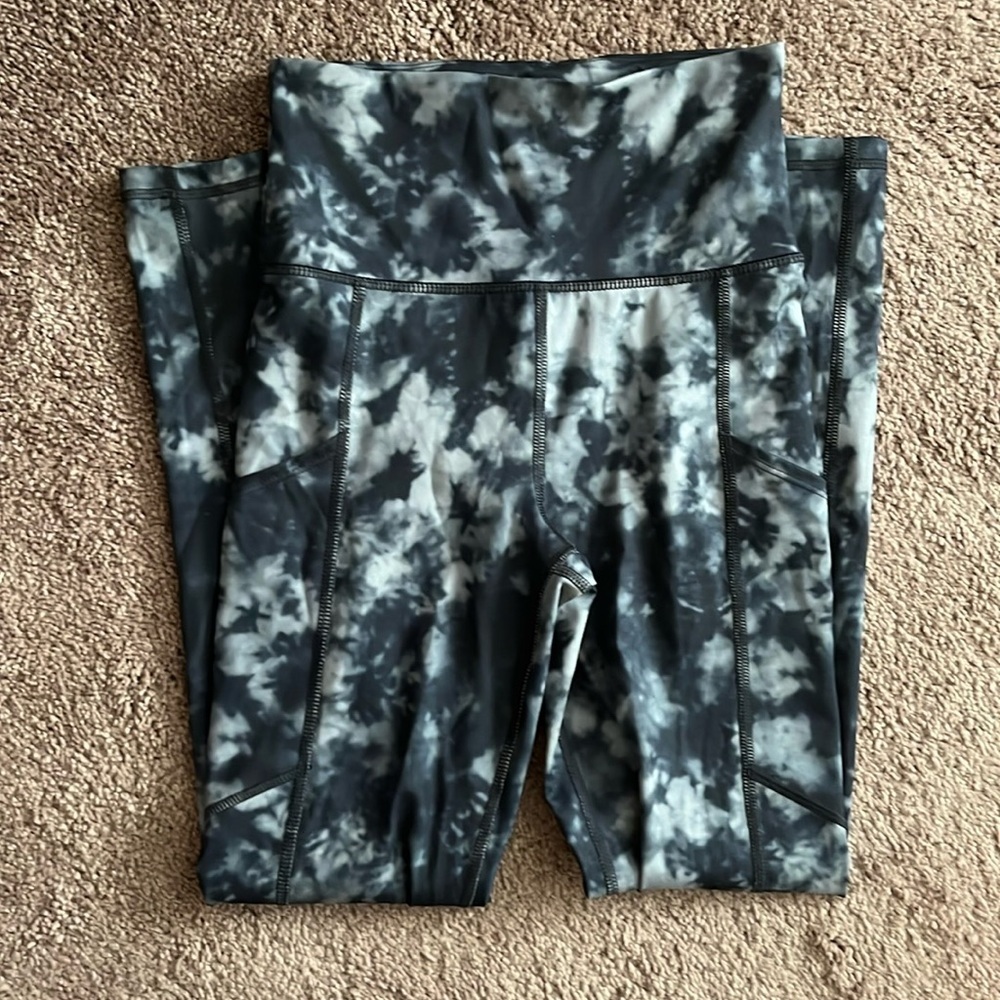 18. American Eagle Leggings The Everything Pocket Grey Tie Dye Active XS